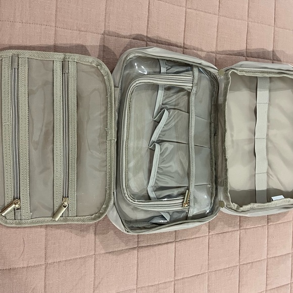 Paris Hilton Quilted Bag in Soft Gray - Picture 7 of 7